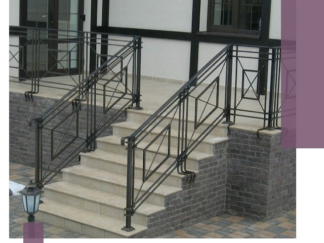 Перила для крыльца в Медногорске — монтаж, изготовление и установка