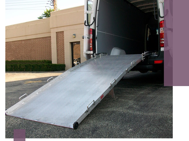 Мобильные пандусы в Медногорске — производство, монтаж и аренда