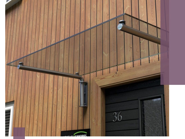 Стеклянные козырьки на входы и фасады в Медногорске