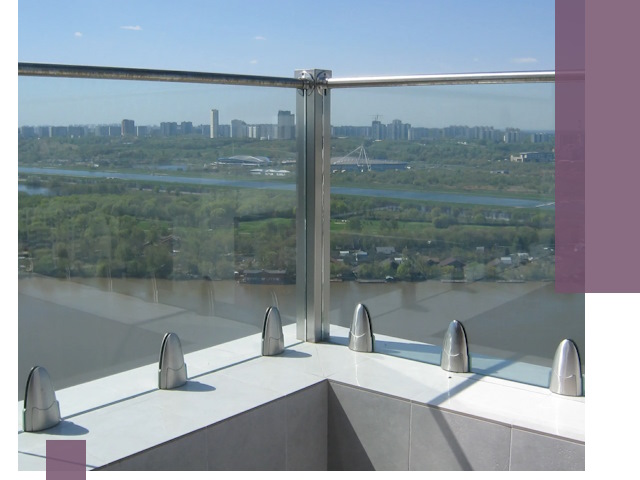 Стеклянные парапеты премиум класса в Медногорске для домов и бизнесов