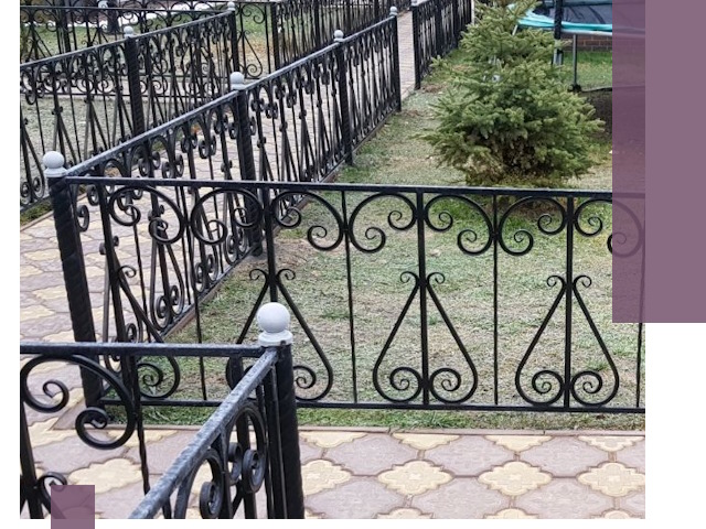 Кованые газонные ограждения под ключ в Медногорске